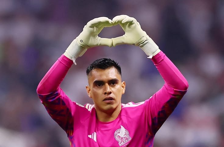 wildstyless_'s tweet photo. Una mala noche, un mal partido o una mala jugada no define tu calidad como portero, ni el potencial que tienes, yo no me bajo de tu barco Tala, en las buenas y en las malas siempre contigo. ♥️ https://t.co/7xXzLZmYbo