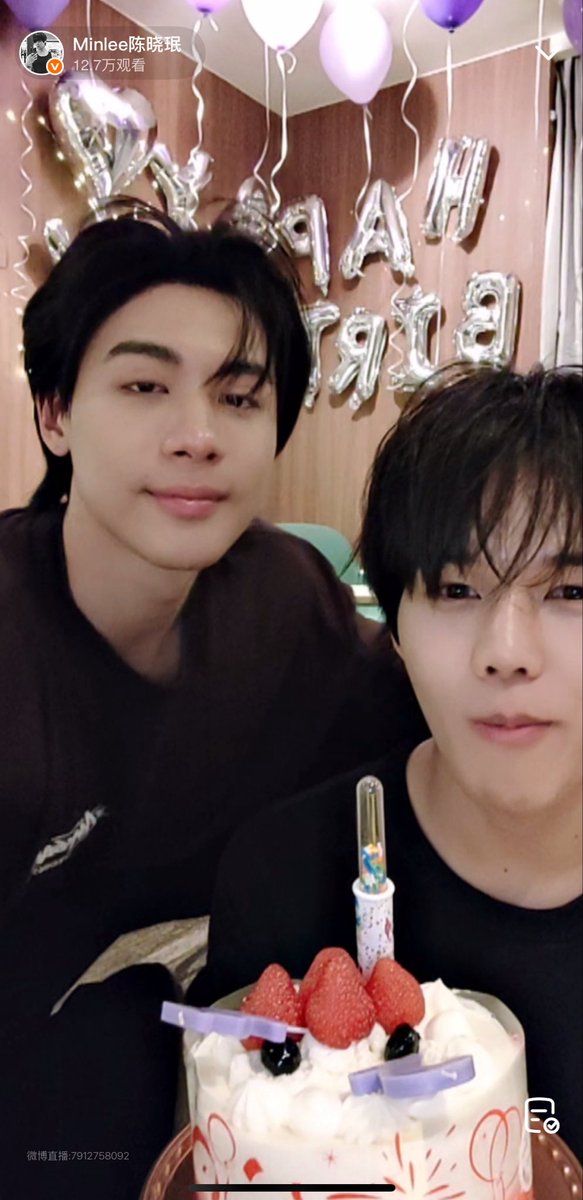 GJS_52Hz's tweet photo. ไปกินเนื้อย่างมา 5555 ละจะกินเค้กได้มั้ย 😂 รอดู VLOG ฮ่องกงเน่อ ~
#toptapminlee https://t.co/gRqfe8XfXN