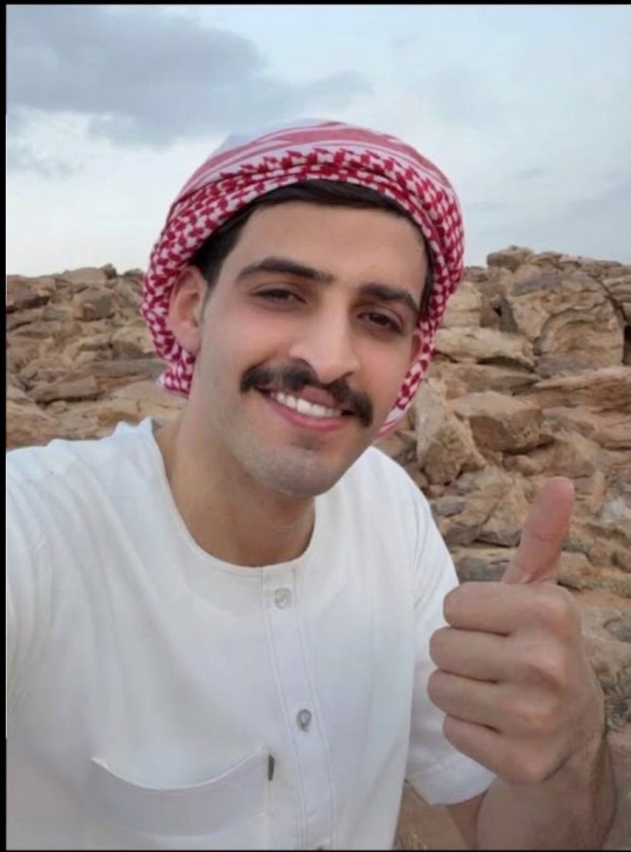 aymmxl's tweet photo. اليوم رجعت لنا بطلّتك المعتادة وطاقتك الإيجابية. الحمد لله على العودة اشتقنا
#عبدالعزيز_الحارثي https://t.co/QOpAEAQds7