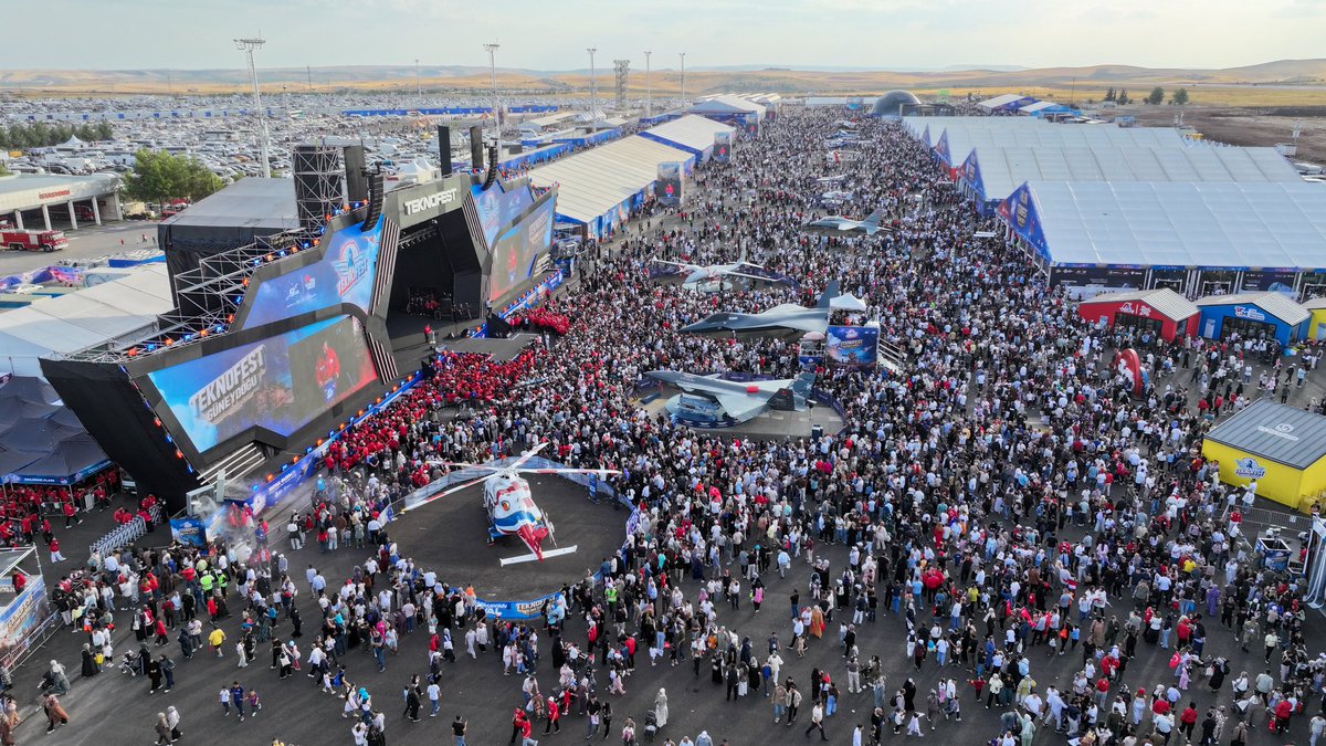 Guleryuz__Ozgur's tweet photo. Milli mühendislik kabiliyetlerimizi, yerli teknolojilerimizi ve tam bağımsız savunma sanayii vizyonumuzu binlerce ziyaretçimizle paylaşmanın mutluluğunu yaşadık.

Şanlıurfa’da standımızı ziyaret ederek heyecanımıza ve gururumuza ortak olan herkese teşekkür ederiz.

Milli Teknoloji Hamlesi’nden aldığımız ilhamla, ülkemizin yarınları için durmadan, yorulmadan çalışmaya devam edeceğiz! 🚀🇹🇷