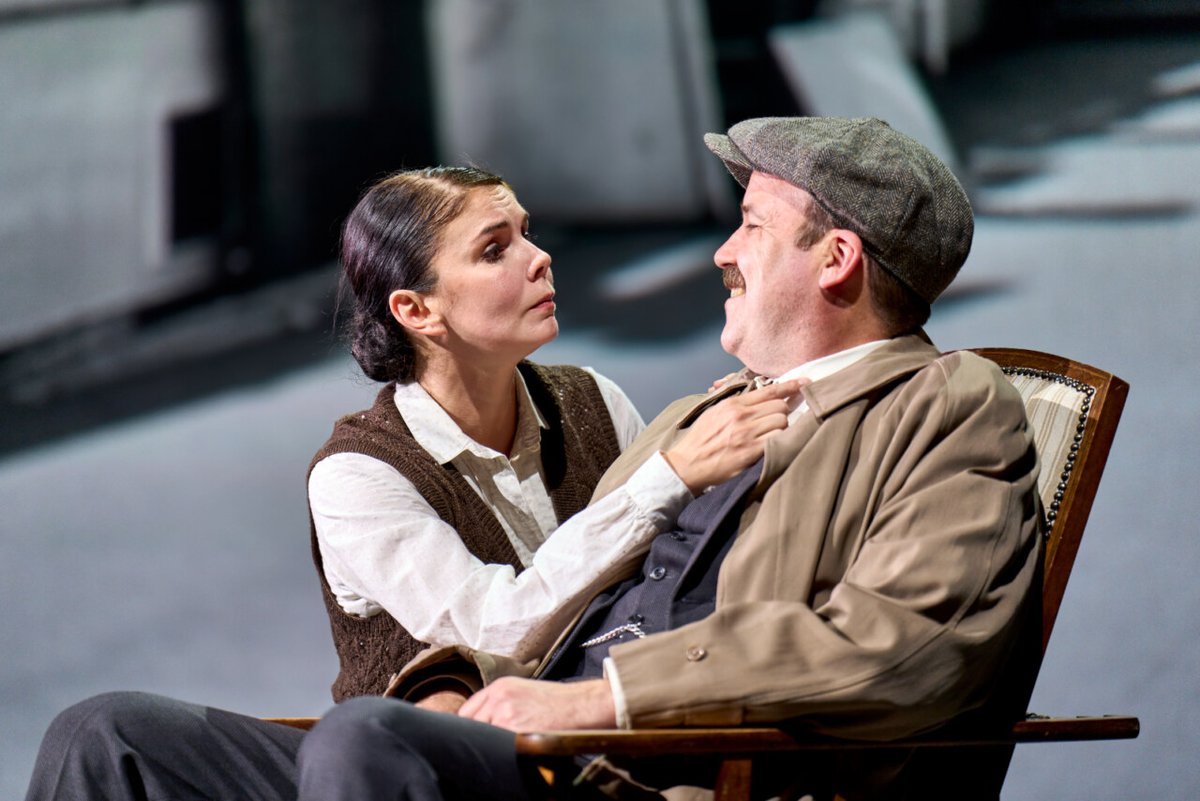 The_Upcoming's tweet photo. #theatre We saw The Standard of Living at Theatre Royal Haymarket: a warm, witty show @TRH_London https://t.co/yb2S5q5LiG