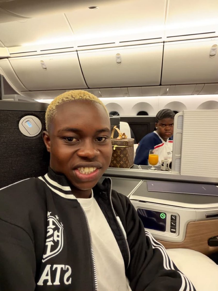 chinazakingsle6's tweet photo. One of the reason I like X is that it requires creative fooling, people like 10naira, peller etc can't make it on X😌 https://t.co/b1H8D5AWRA