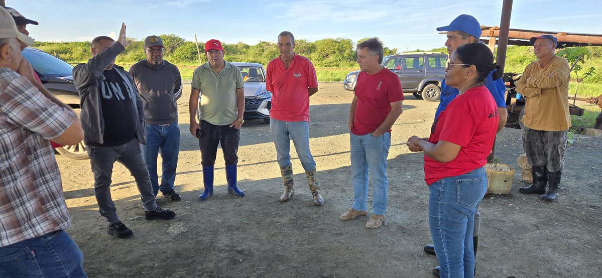 CaridadPoey's tweet photo. Amanecimos de recorrido por Perico y Cárdenas 🌾

Contactamos 
✅ Más siembra de arroz
✅ Cría de peces, gallinas y langostinos
✅ Autonomía energética y estaciones de carga
✅ En trámite: empresas privadas

#MatancerosEnVictoria @mariofsabines https://t.co/8AGKcwG6tF