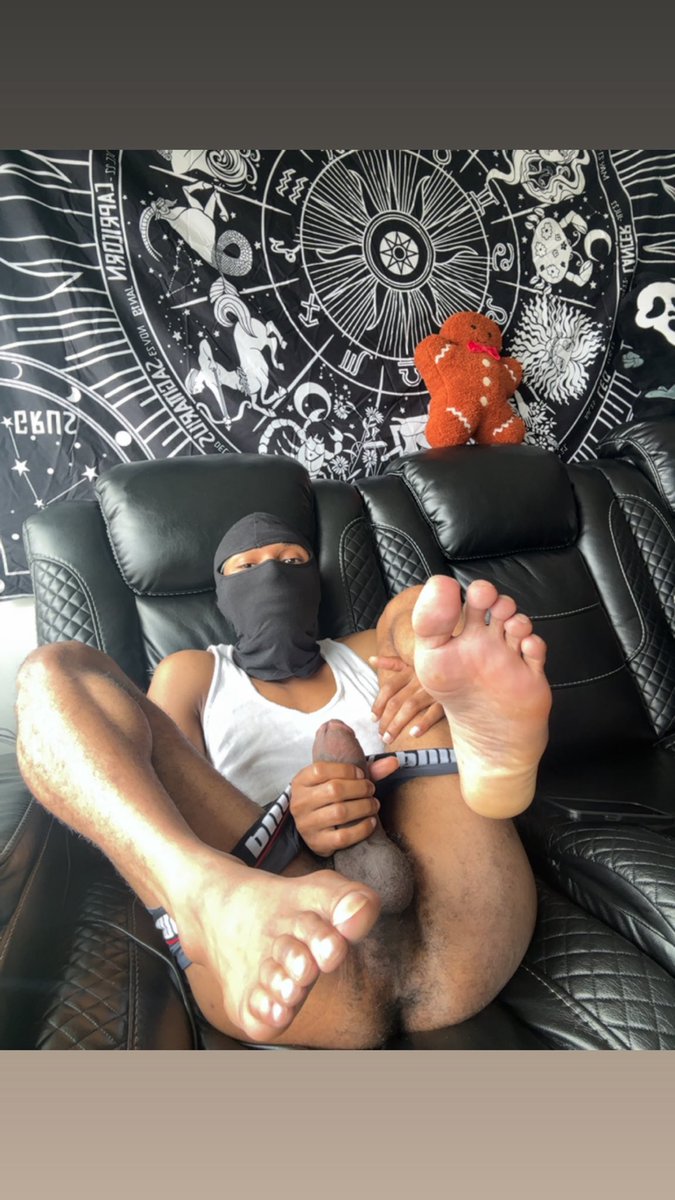Planetarysolos1's tweet photo. Naughty boy https://t.co/969Rm0wKfp