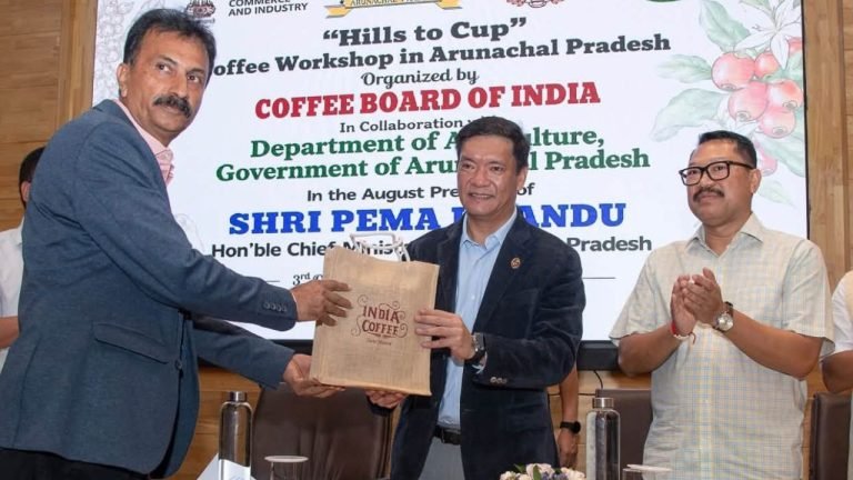 TawangBuzz's tweet photo. Arunachal Pradesh is set to expand coffee cultivation. CM Pema Khandu has called for greater focus on productivity and bean quality. The initiative aims to strengthen the coffee economy and create better income opportunities for farmers. 
#ArunachalPradesh #Coffee #Farmers https://t.co/t7fN4lxLIi