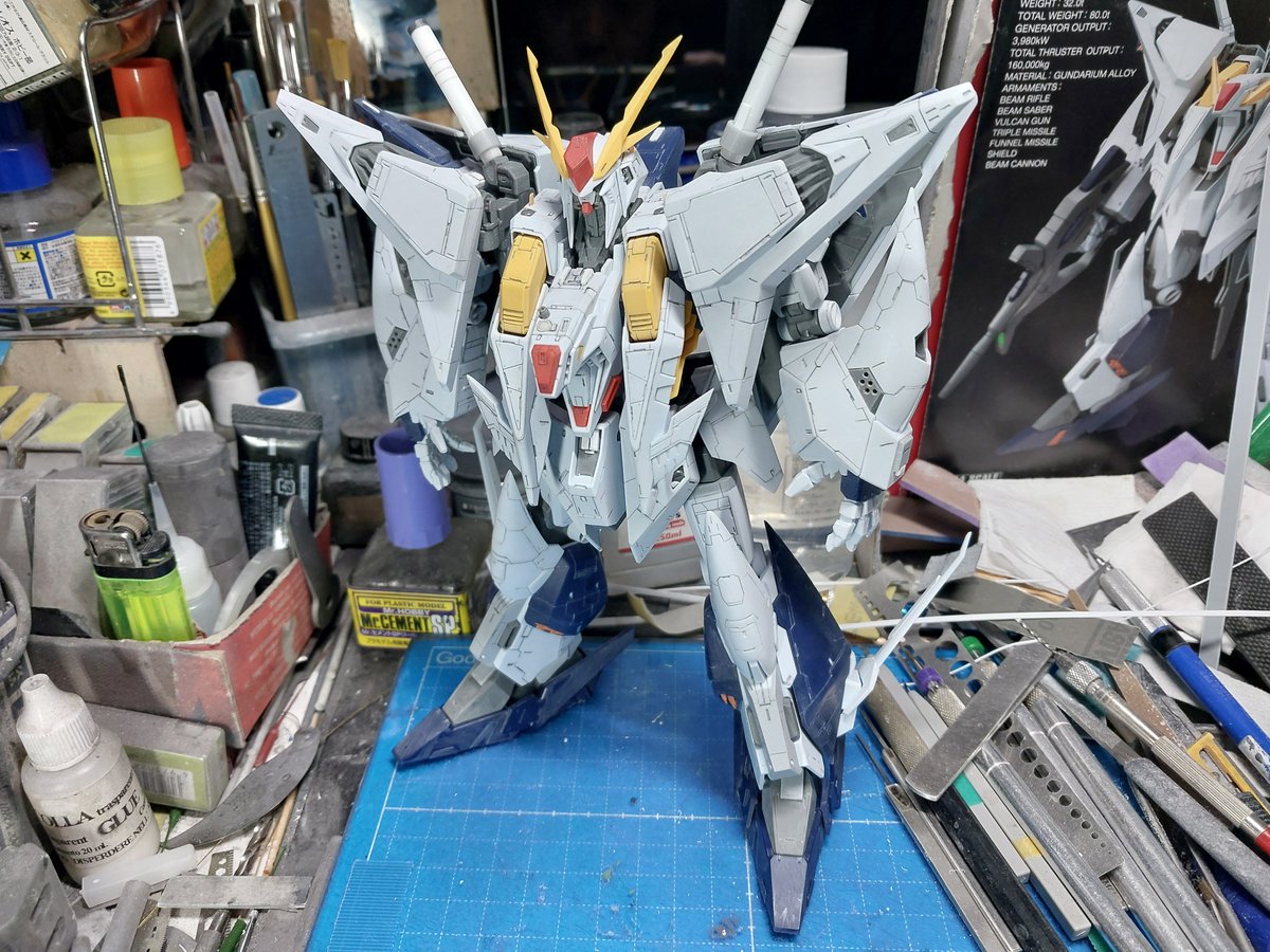 dagored00's tweet photo. Ξガンダム、ようやく本体のディテール入れ終えた https://t.co/dJbaT7YiVM
