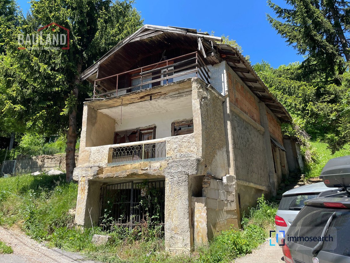 TraumImmos's tweet photo. Für alle, die Ruhe und Grün in Rakovica suchen: Grundstück 270 m² mit Wochenendhaus zur Renovierung oder für einen Neubau, mit Wasser, Strom und Kanalisation am Grundstück. Preis auf Anfrage 🌿

Mehr erfahren: https://t.co/6O26IQhlkR

#Rakovica #Ilidza #Grundstueck #Wochenendhaus https://t.co/2I9kW28LMd