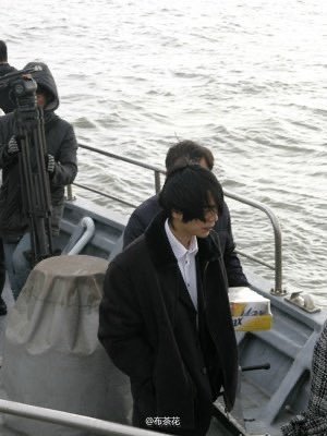 cpr_pollock's tweet photo. 근데 이 짤은 정말 완벽한것같음
바다고, 배고, 담배 무셨고, 장발이고, 금방이라도 사라질 것 같고, https://t.co/8Wl88xaNAn