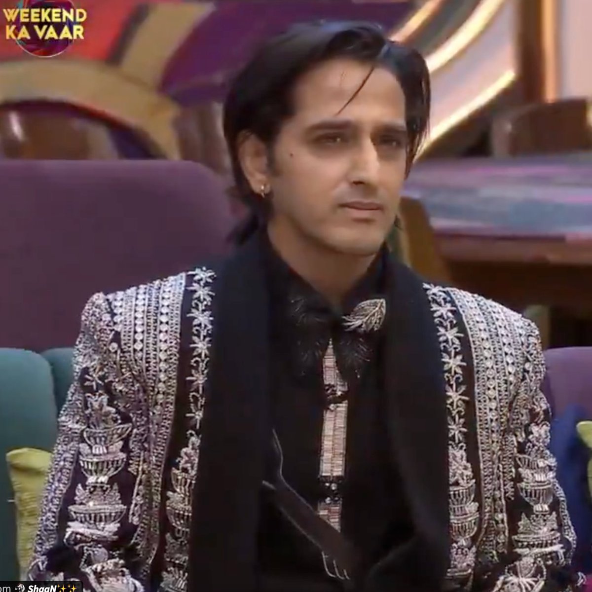 BollySpy's tweet photo. #BiggBoss20 | #KanikaMann To #SaraAliKhan: #QaziTouqeer Ko Aap Itna Kyon Chadha Rahe Hai..

DO You Think Kanika Is Jealous?

RT --> YES
LIKE --> NO https://t.co/XfhAO86NeA