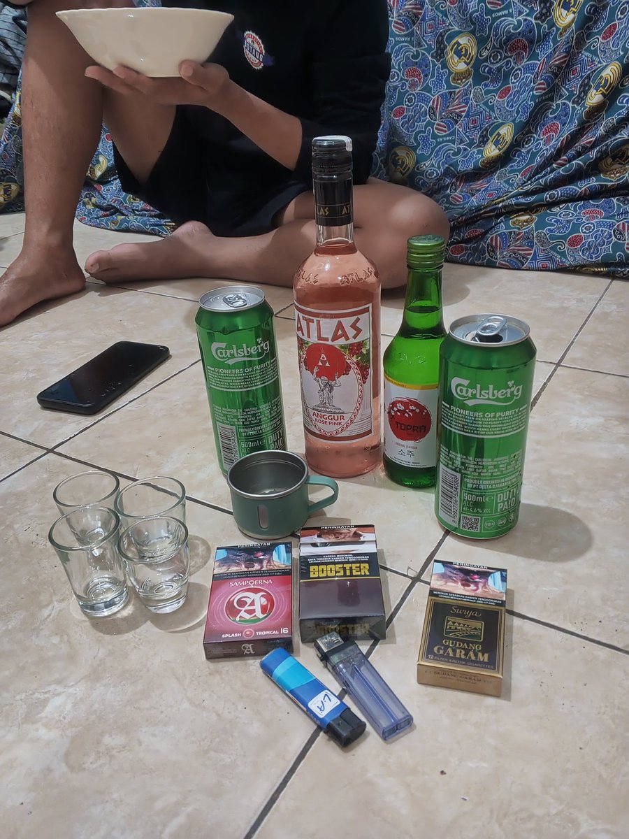 gammaraki's tweet photo. Yg mau join tipis", (only straight)
Gada fun"
#makassar #Makassar https://t.co/PIwMDRboU1
