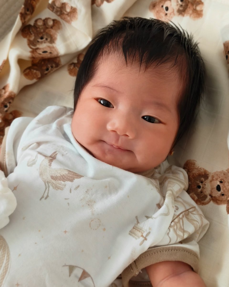 BeyzaUyan5's tweet photo. Hello Uncle and Auntie, the weekend is almost here. Hope you have a wonderful time! https://t.co/HQU6V4jE7U