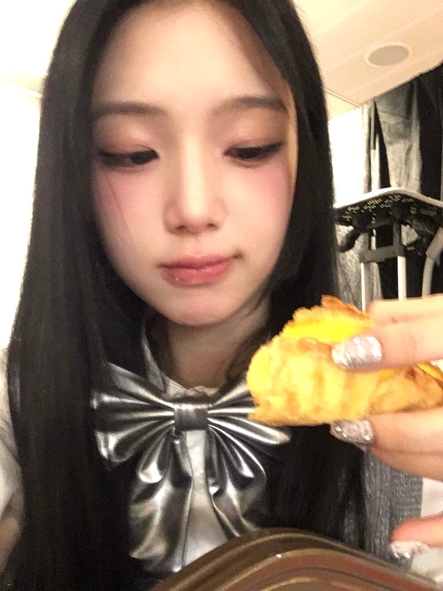 deer27519's tweet photo. (2/2) https://t.co/QpSbTiCLrL