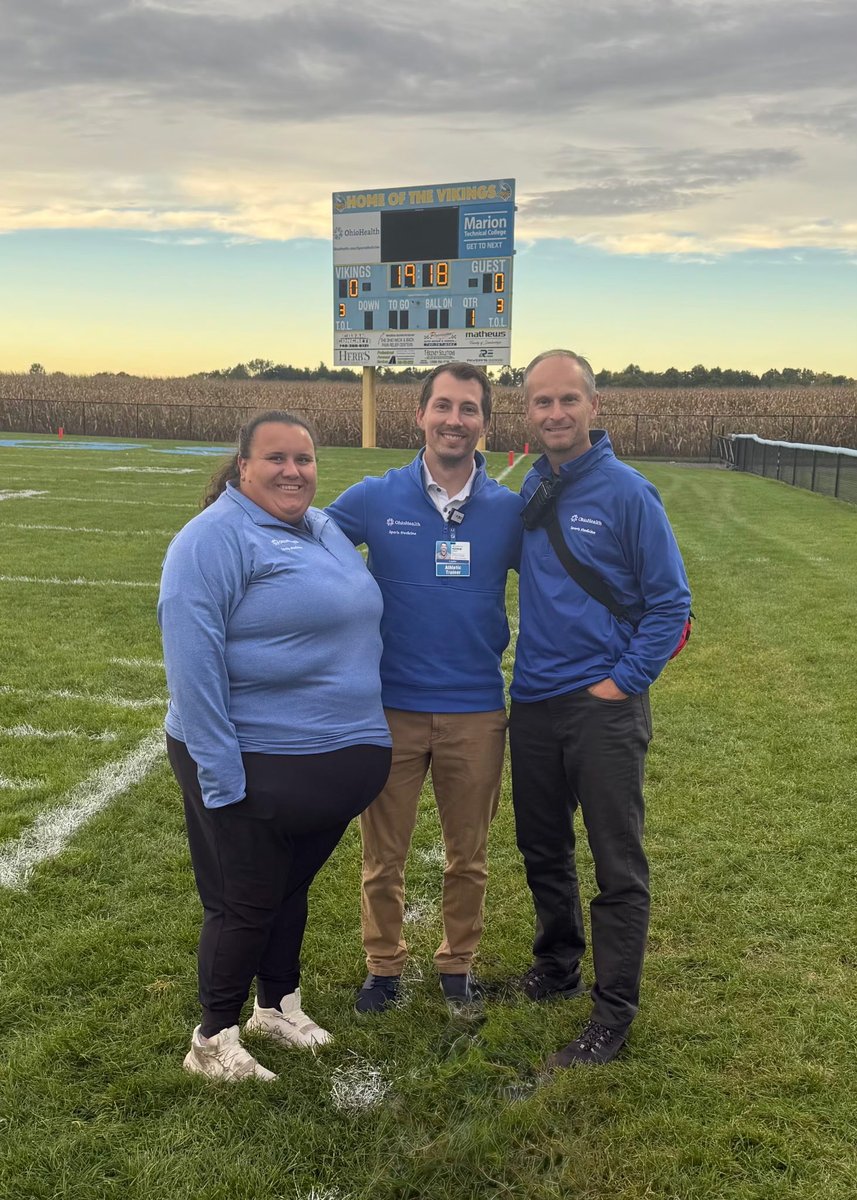 OHSportsMed's tweet photo. We’re proud to provide the medical care that keeps football programs across central Ohio moving forward! 🏈🩺🩻⚕️

#fridaynightfootball #ohioathletictrainers #sportsmedicine #athletictraining @OHSAASports @OhioATA @OhioHealth https://t.co/gdRwZ1wj5z