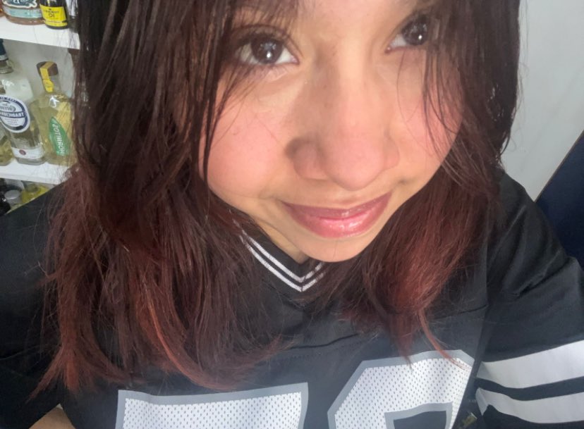 RavenRags_'s tweet photo. Fotos en el trabajitooo
Una para mi novio y otra para mis bebés de X 🥰
(no, no traigo brasier)
(si, sí me excita andar así por la calle jajajaj) https://t.co/WRs2reSZAU