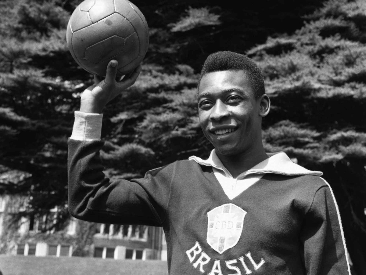 crxxnaldo's tweet photo. Pelé
[September 1961]

• 🏟️ 5 games
• ⏱️ 448 mins
• ⚽️ 18 goals (3.62 G/90)
• 🅰️ 4 assists (0.80 A/90)
• 🔒 22 G+A (4.42 G+A/90)

• 👟 17 NPG (3.42 NPG/90)
• ⚡️ 21 NPG+A (4.22 NPG+A/90)

• 📊 22/30 team contributions (73%)
• 🏆 6/9 clutch contributions (67%) https://t.co/Cw1PPNPeUX