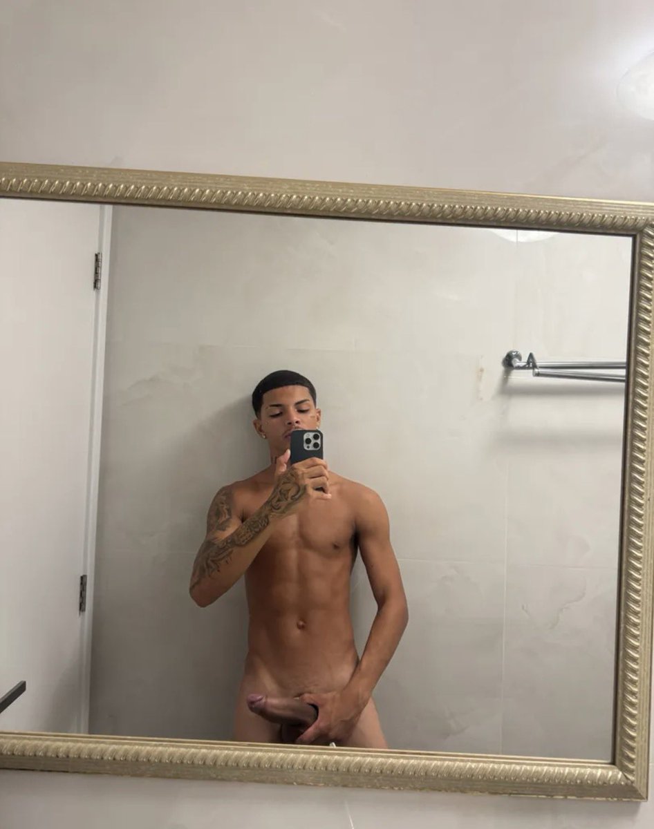 pretinhodot22's tweet photo. Se tem foto é pq tem vídeo vem ver eu gozando 😈🔥

https://t.co/MnY2Map73r https://t.co/yQGR03Y8mG