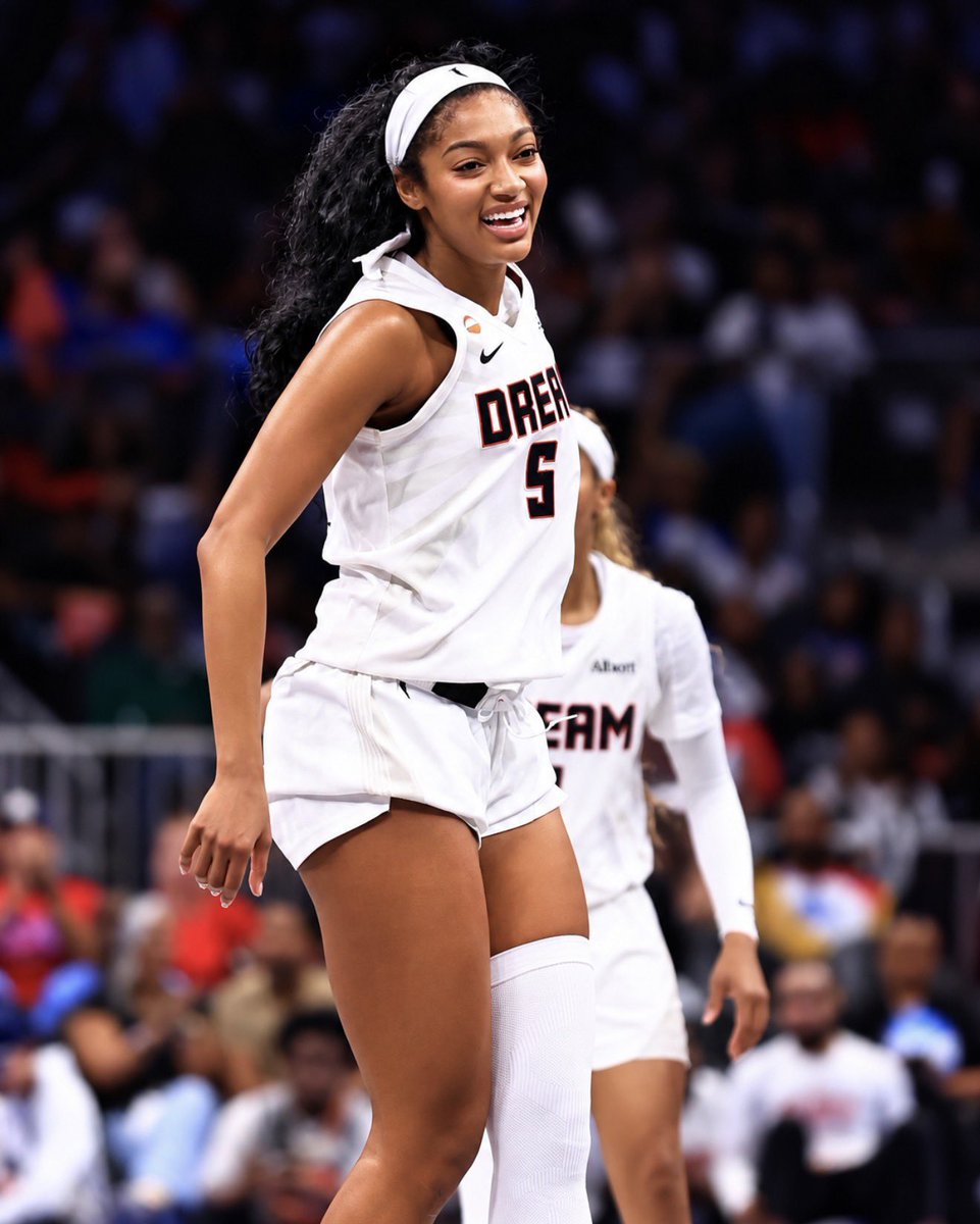 trendyhoopstars's tweet photo. ANGEL REESE IN HER FIRST SEMIFINAL GAME:

17 PTS
7 RBS
7 STL+BLK
2 AST

Atlanta beats New York, 92-82! ✨ https://t.co/hSdC1CLv3l