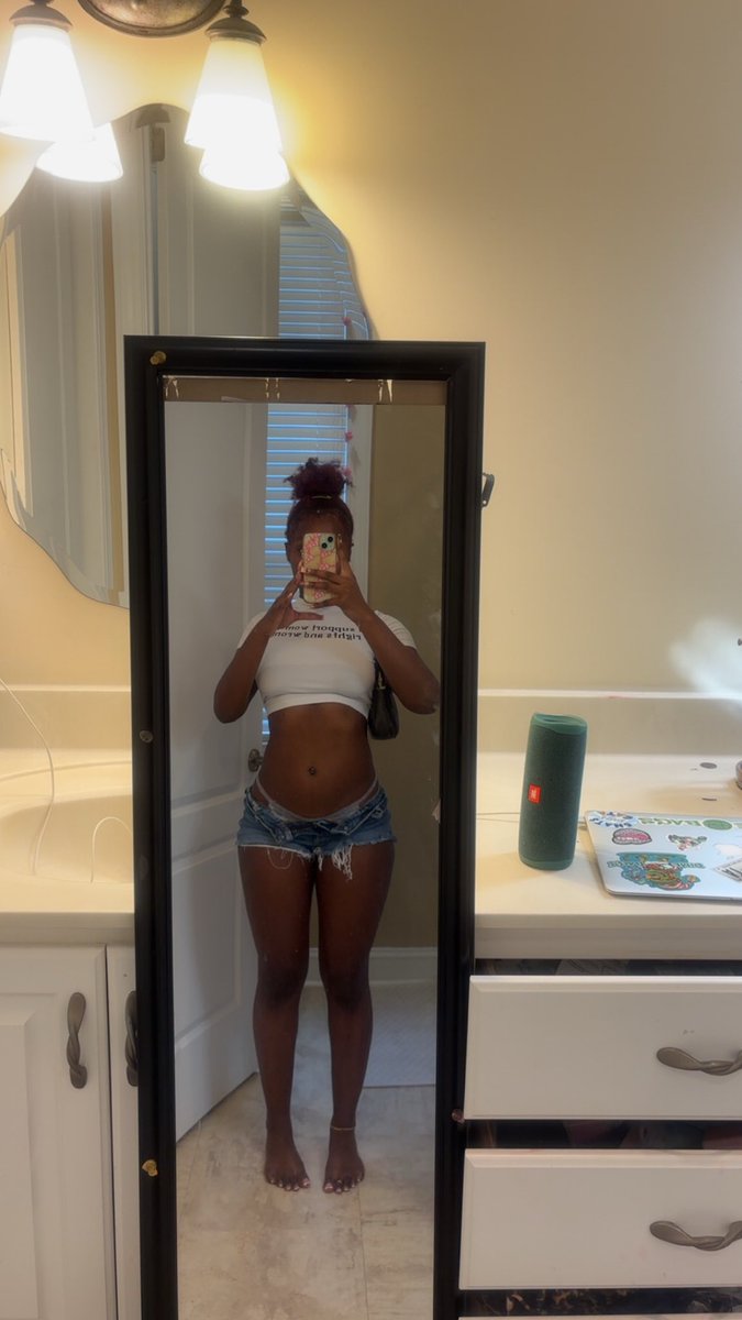 Shailabailaa's tweet photo. #redhead #darkskin 

Ugh don’t you just love me 😋🥰 https://t.co/mAUOFLoY28
