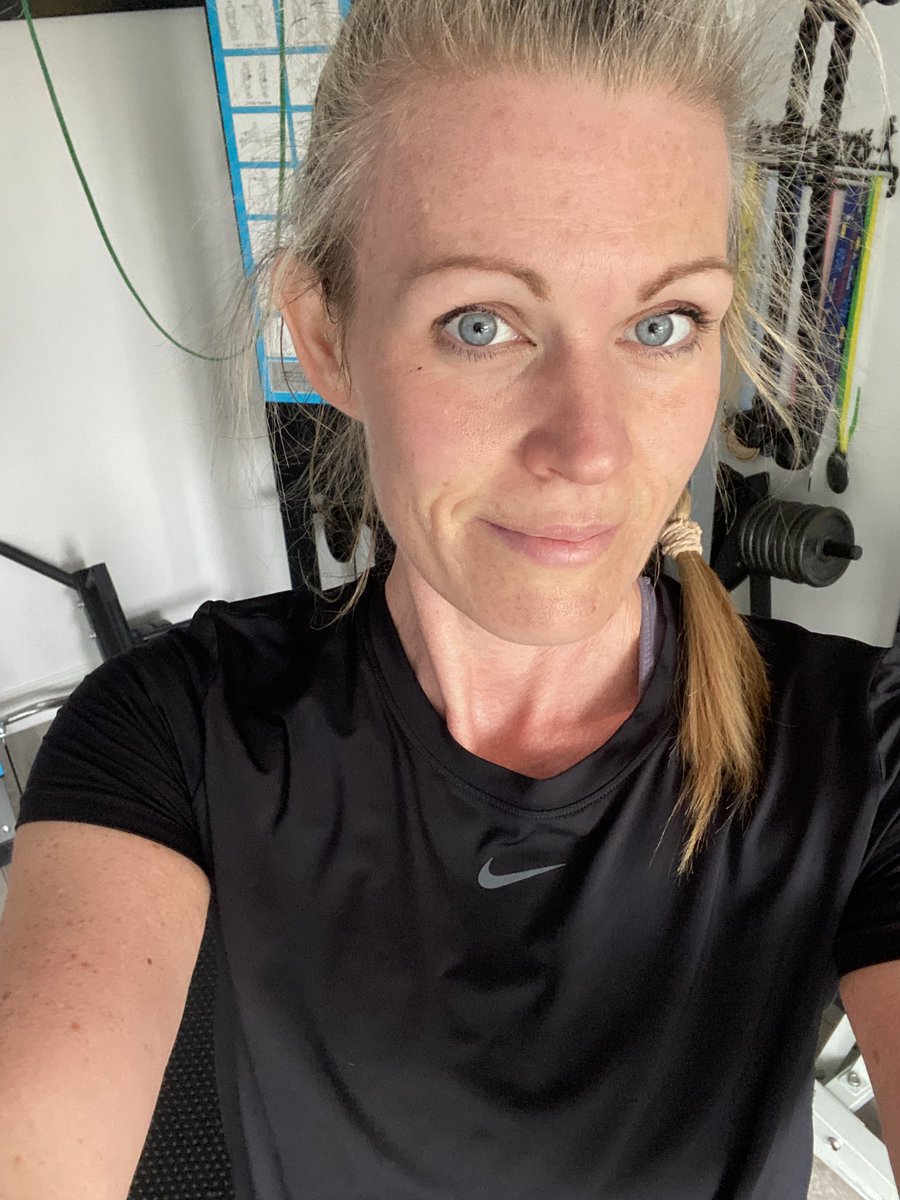 katiecakey123's tweet photo. 5k and a gym session for Sunday. Got the house jobs done and the went to look for some of the ghosts in york. Tucked up in bed now. I’m so tired this weekend but been god to still get out and about #runninggirl #justkeeprunning #sundayrunday #sundayfunday https://t.co/AgxgBS5Msn