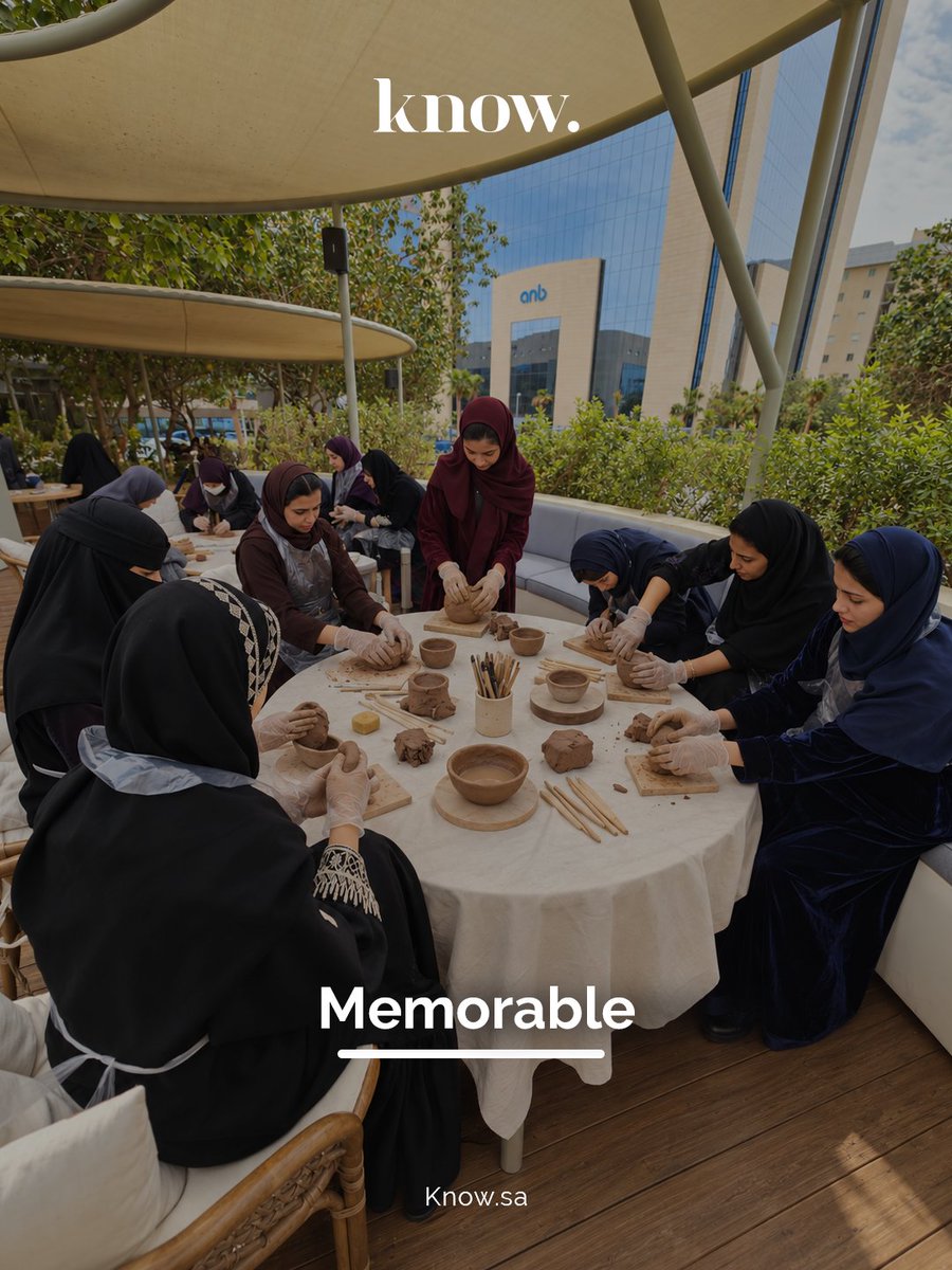 KNOW__sa's tweet photo. A successful workshop is built on creativity, expert guidance, and memorable experiences. ✨
 Discover how KNOW turns every workshop into a moment to remember.
الورشة الناجحة تبدأ بالإبداع، والخبرة، وتجربة لا تُنسى. ✨
 اكتشفوا كيف يحوّل KNOW كل ورشة إلى لحظة مميزة.

#KNOW https://t.co/O9YUvvxGag