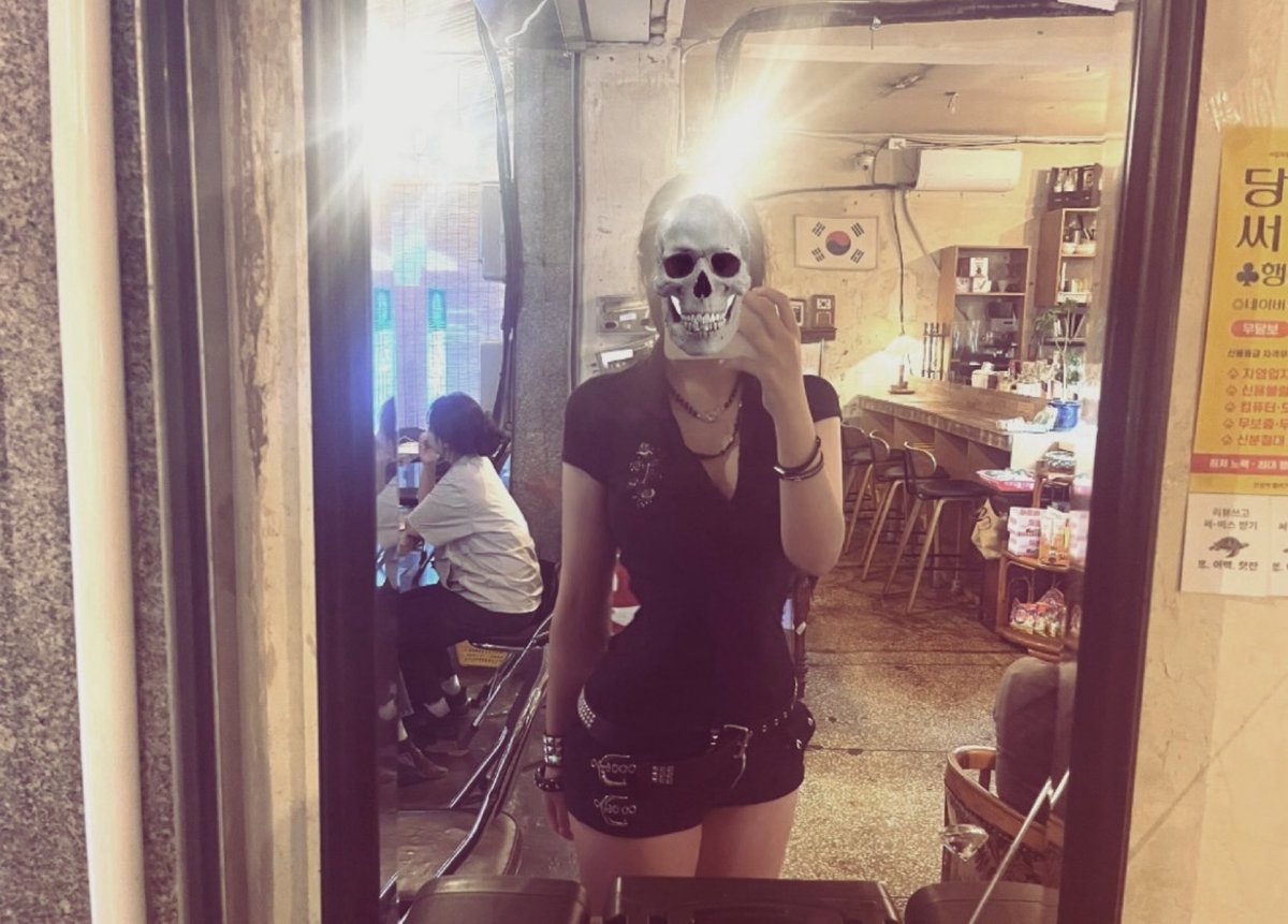 UwU4r's tweet photo. https://t.co/WW8mBiH788