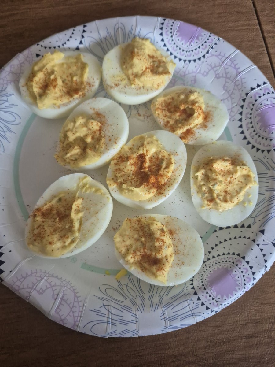_bragii_'s tweet photo. The moment that shook the deviled egg community. https://t.co/8Xhf5jxBj4