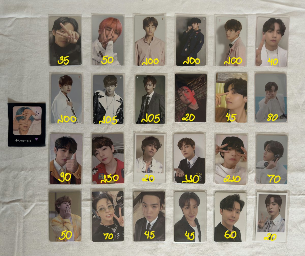 thvampie's tweet photo. VENDA VENDO BTS 

— valores na imagem + frete a calcular
— pagamento imediato 
— envio em 5 dias úteis
— feedbacks no fixado

🏷️  taehyung v photocard https://t.co/WDmD6tbhKw