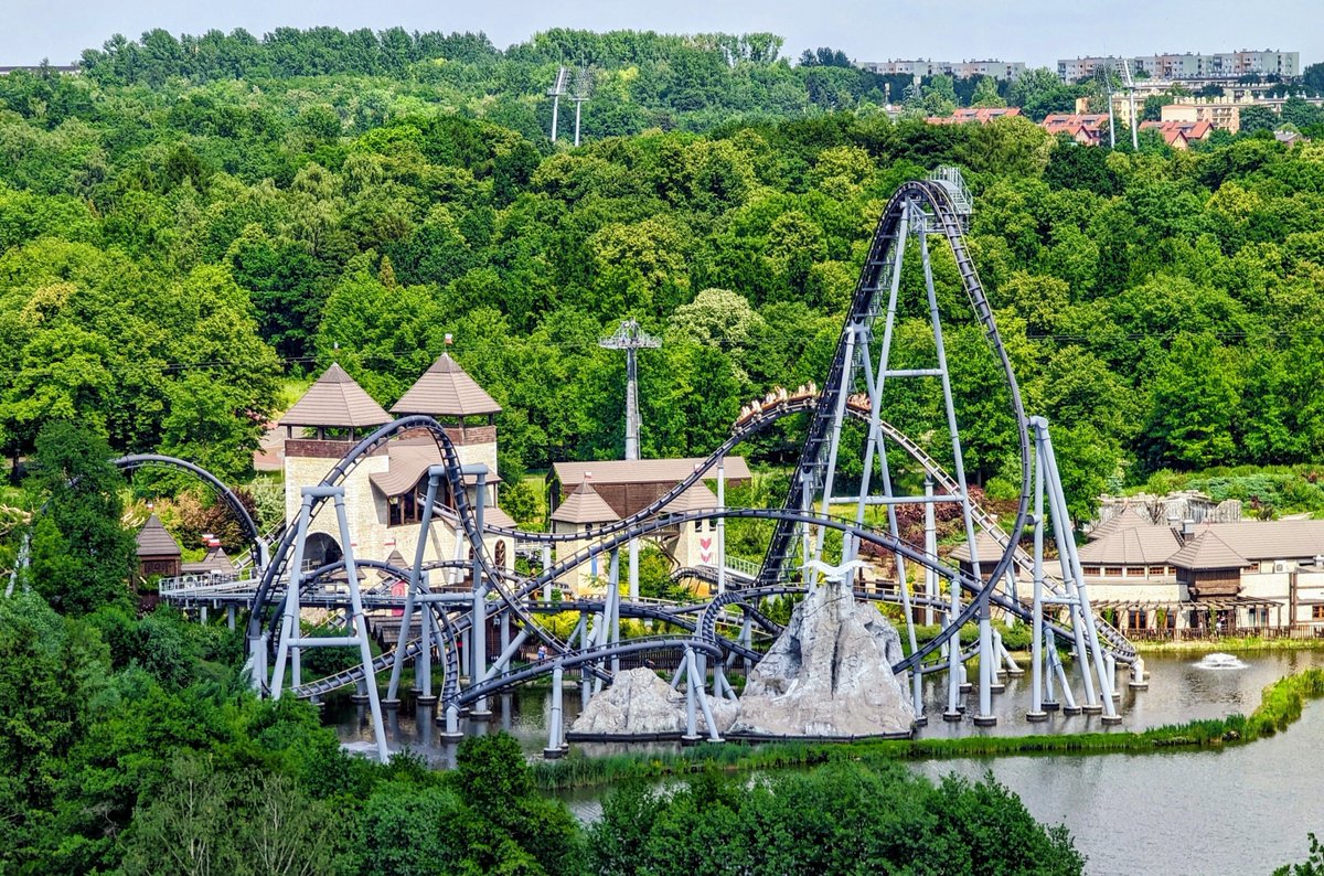 AutoRideCount's tweet photo. Lech Coaster at Legendia is an intense Vekoma rollercoaster - have you ridden it? https://t.co/gdEKeKuQfP