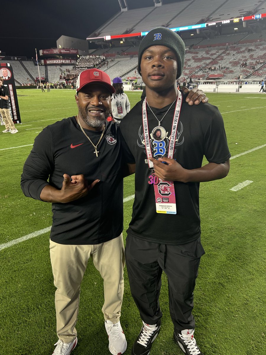 _MarshaunP's tweet photo. I had a great time at South Carolina Gamecocks game last night. The atmosphere was electric and felt like home. I can’t wait to come back to experience Nov 21st vs Georgia Game.
@dru_lindler @StagsRecruiting @elodge4 @CoachFaulkner10 @BerkeleyStagsFB @PrepRedzone @PrepRedzoneSC https://t.co/kXdbf7TTAH