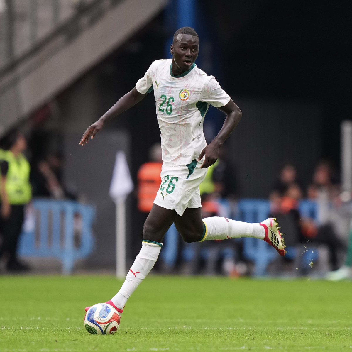 ActuFoot_'s tweet photo. 🚨 Pape Gueye 🇸🇳 sur l’OM : « C’EST UNE SITUATION QUI EST TRISTE. 😢

Je suis toujours passionné, je regarde tous les matchs de l’OM.

En tant que supporter marseillais c’est un peu compliqué, j’espère que ça va s’arranger pour eux. »

🎙️ @nordinealisaid https://t.co/BH0jA6gcCC