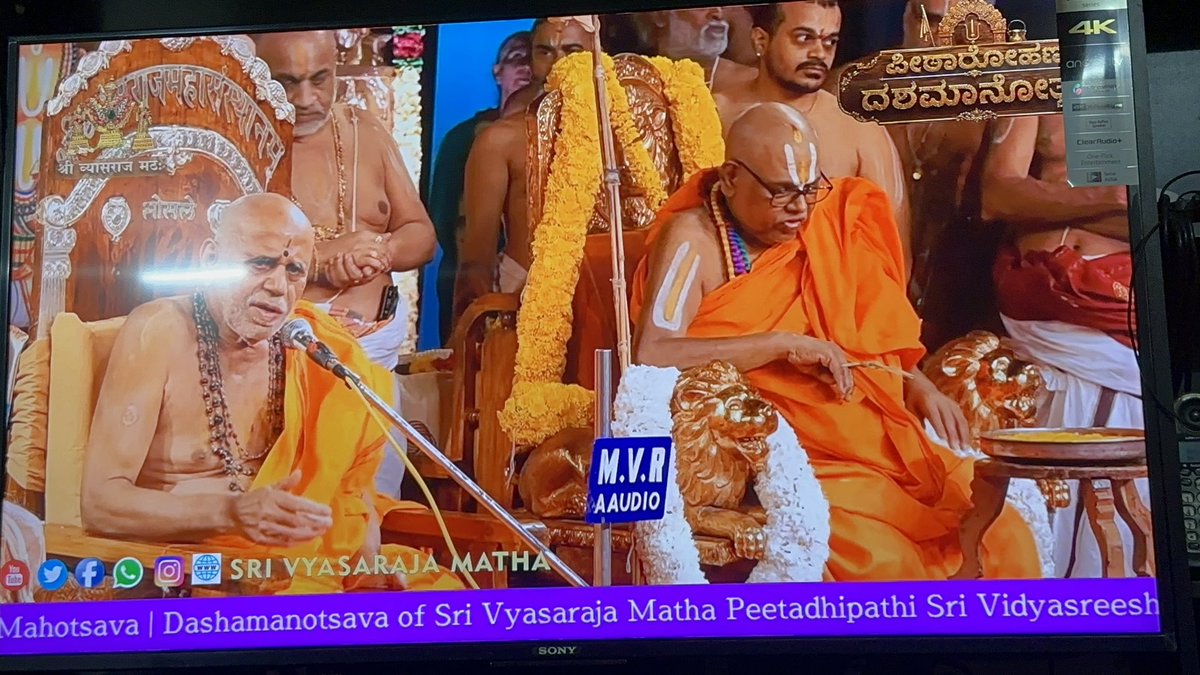 naveenathresh's tweet photo. Sri Vidyashreesha tirtha Swamigalu speaking in Tamizha and later English for benefit of all audience. In 4 parts below. He quoted Manusmriti, the being of dharma, when asked by the TN Chennai followers of SVM to do his dashamanotsava karyakrama in Chennai he insisted on instead having the dharma Rakshane mahotsava and the Sanatana dharma. He stressed on having such Vakyartha sabhegalu every year across South India. He said we are marginalised today as Brahmins (minority community has become us ironically!) superb scintillating talk! As always filled with pearls of wisdom. To his pada Kamala / lotus feet. Sri Krishnarpanamastu. 🙏
