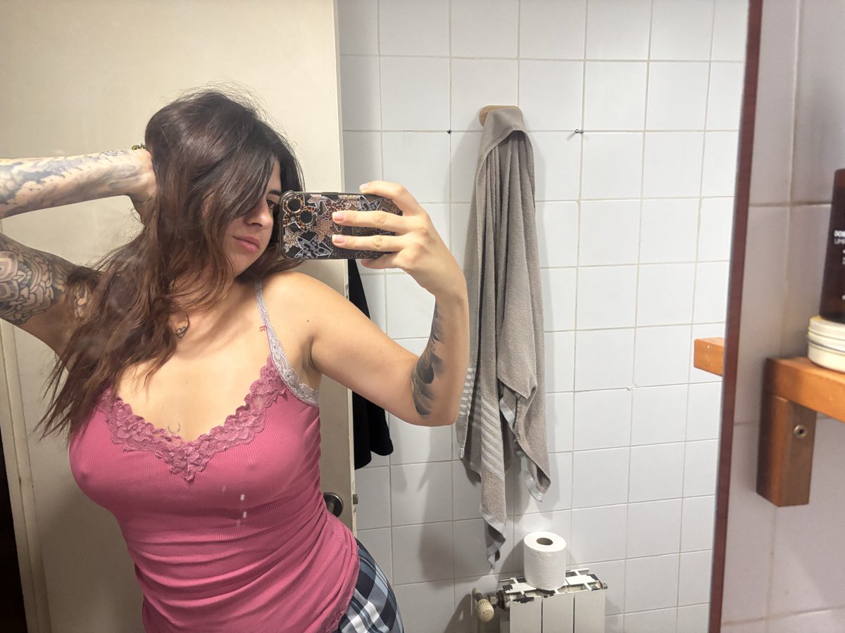 evitadinamitaxx's tweet photo. https://t.co/FBgfRDAoja