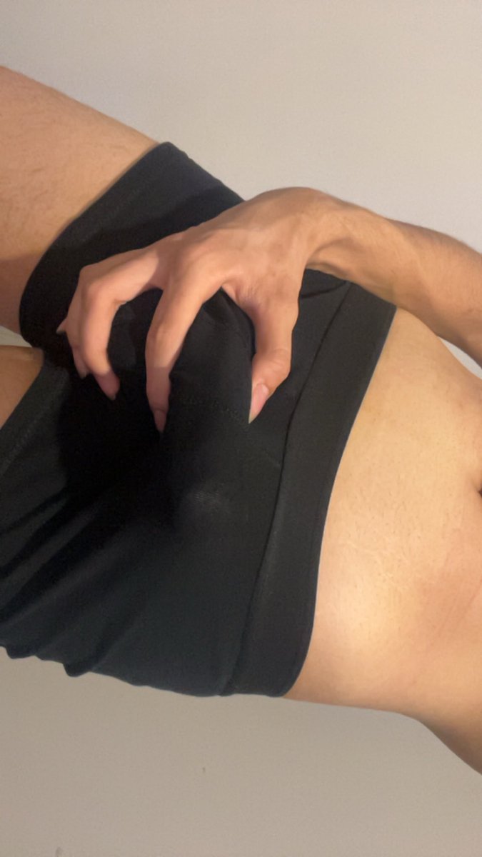 Eliogayx's tweet photo. Boxer sale porté depuis 1 semaine.
Qui veut l’acheter ? Je peux ejac dedans aussi si vous voulez.
Allez venez sentir mon boxer sale vous allez kiffer 🔥👀
#boxer #sale #vente #boy #gay #bite #nude https://t.co/BWeVeSfAZj
