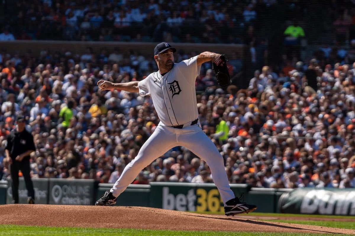 visualdavid's tweet photo. Verlander struck out six over 5⅓ innings in his 557th and final career start. Here are a few moments from a game I’ll remember for the rest of my life — photos for @freep &amp; @freepsports. https://t.co/vriu6rGMKA