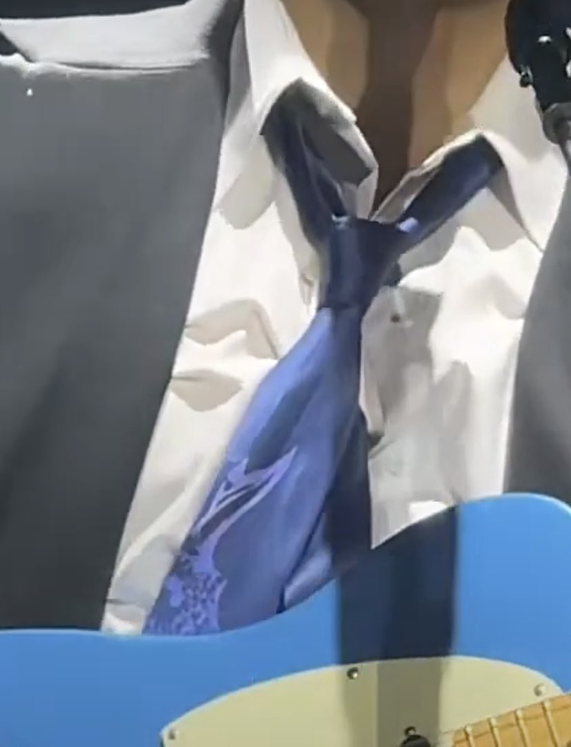 CULTHYUK's tweet photo. i just noticed the details on his tie and there’s whales on it omg it’s so pretty 😭 minhyuk post a picture of it please https://t.co/6GfSA5PiGt