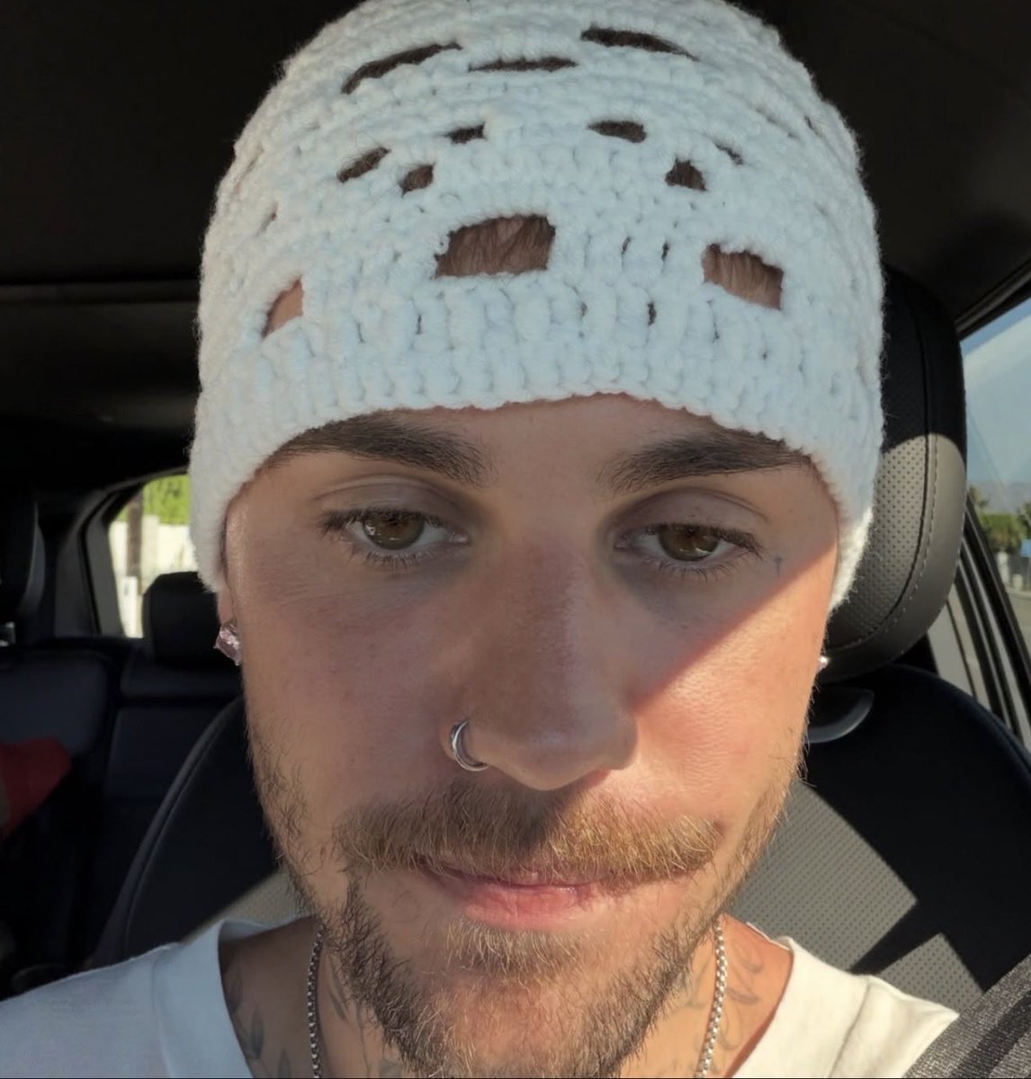 hermesrauhl's tweet photo. INSANE FACE CARD https://t.co/Bz1jXNxUUC
