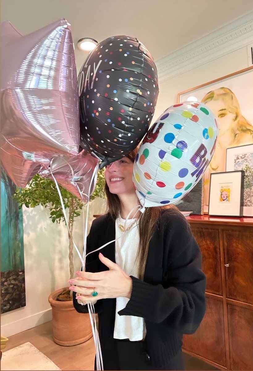 SourceJohnson's tweet photo. Happy 37th Birthday to Dakota!! ♥️🎉 #DakotaJohnson https://t.co/KBdJUCi439