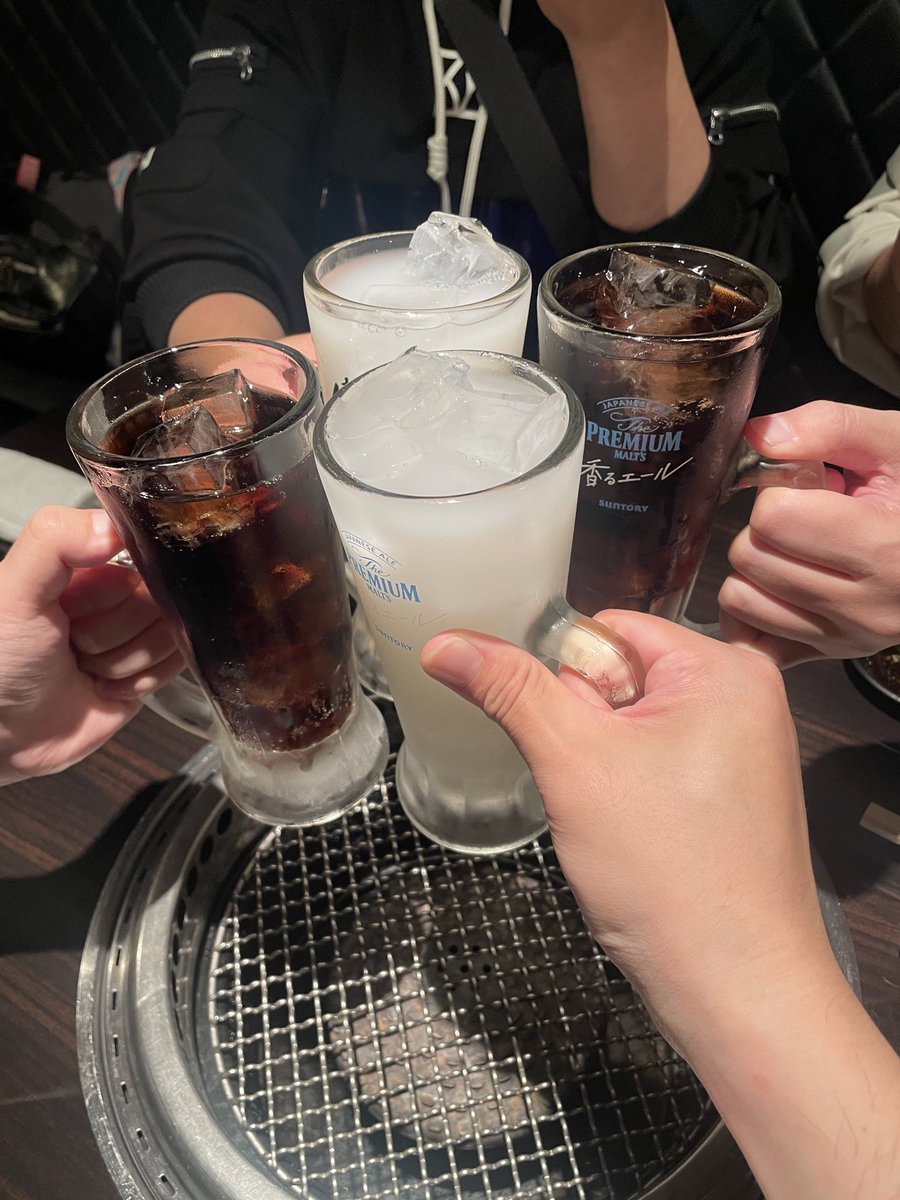 MugetsuKisaragi's tweet photo. ライブ後語りたすぎてJOJI会混ぜてもらいました！
今まではソロ参加で語り合う機会が無かったからめちゃくちゃ楽しかった！誘ってくれてありがとー！
#ヒメヒナワールドツアーファイナル https://t.co/QhtV1e3mzH