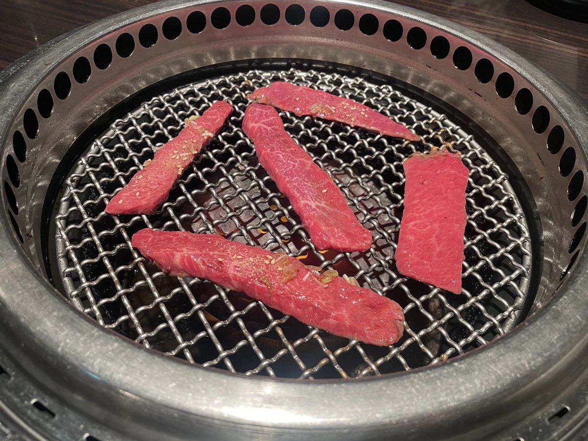 MugetsuKisaragi's tweet photo. ライブ後語りたすぎてJOJI会混ぜてもらいました！
今まではソロ参加で語り合う機会が無かったからめちゃくちゃ楽しかった！誘ってくれてありがとー！
#ヒメヒナワールドツアーファイナル https://t.co/QhtV1e3mzH