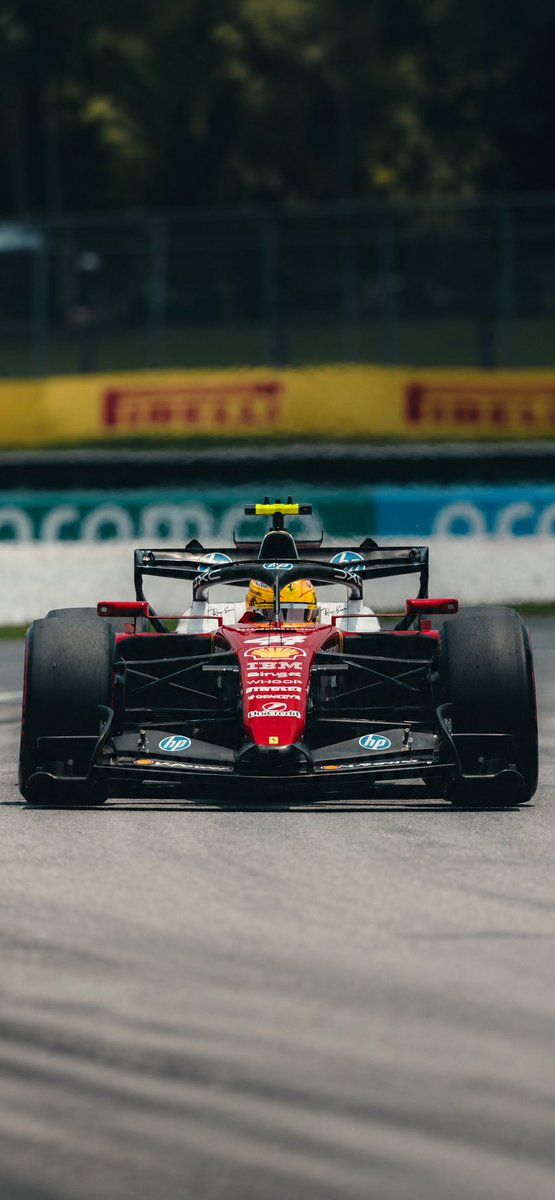 F1HardWalls4k's tweet photo. Via Lewis Hamilton Instagram 📍 https://t.co/hTPY7A5rlM
