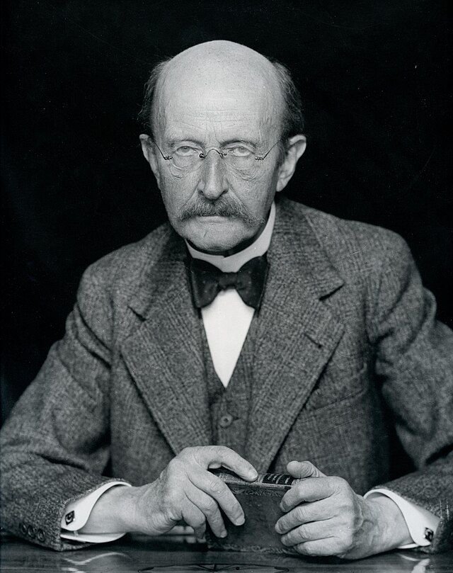 PhysInHistory's tweet photo. When you change the way you look at things, the things you look at change.
- Max Planck (1858 - 1947) https://t.co/uIvTUsrkPJ