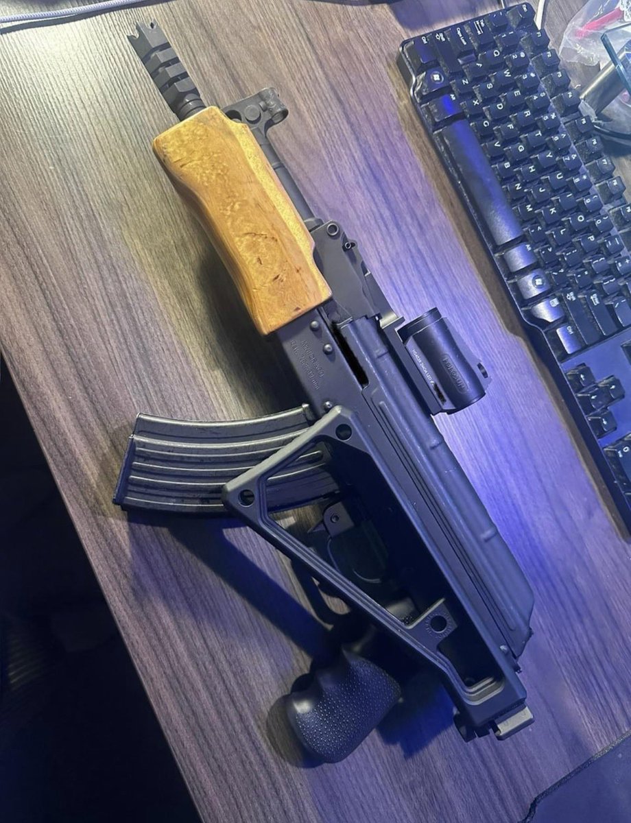 Chuckyfrmdaplug's tweet photo. Mini Draco lmk https://t.co/dwOvl0zzCL