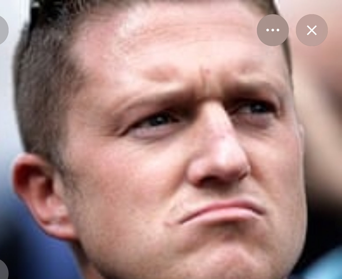 Maria264506501's tweet photo. If you are a #woman who has been #assaulted by a #man and you support #TommyRobinson and #DannyTommo, who have both been charged with #assaulting a #woman, what is wrong with you. https://t.co/H3LjAJ409F
