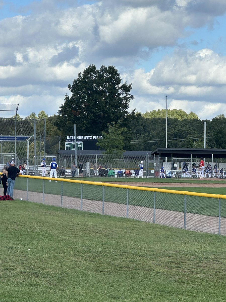 MeijerSprtCompl's tweet photo. Another Beautiful Sunday here at the complex. @AQBaseball JV with a DH. Lake Effect Fall league in the 1st round of their Fall Playoffs!!  All quads are busy today! https://t.co/ALR9AEY5Ob