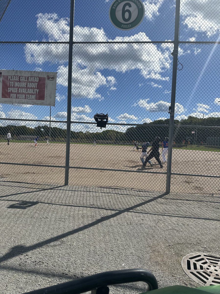 MeijerSprtCompl's tweet photo. Another Beautiful Sunday here at the complex. @AQBaseball JV with a DH. Lake Effect Fall league in the 1st round of their Fall Playoffs!!  All quads are busy today! https://t.co/ALR9AEY5Ob