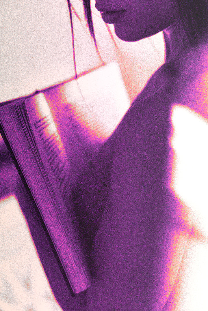 pixelrealities's tweet photo. reading  is  quite  𝒷𝑜𝓇𝒾𝓃𝑔…  even
when  you  try  to  make  it  fun.

#𝓼eductive𝒔unday  ❦ https://t.co/mRzLsNZdkh