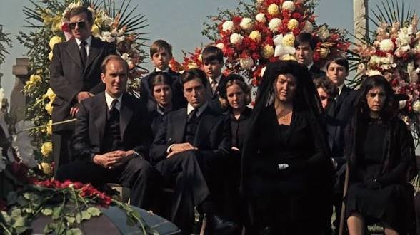 Nevermore_770's tweet photo. Filmler ve cenazeler https://t.co/C0dYc5WrPZ