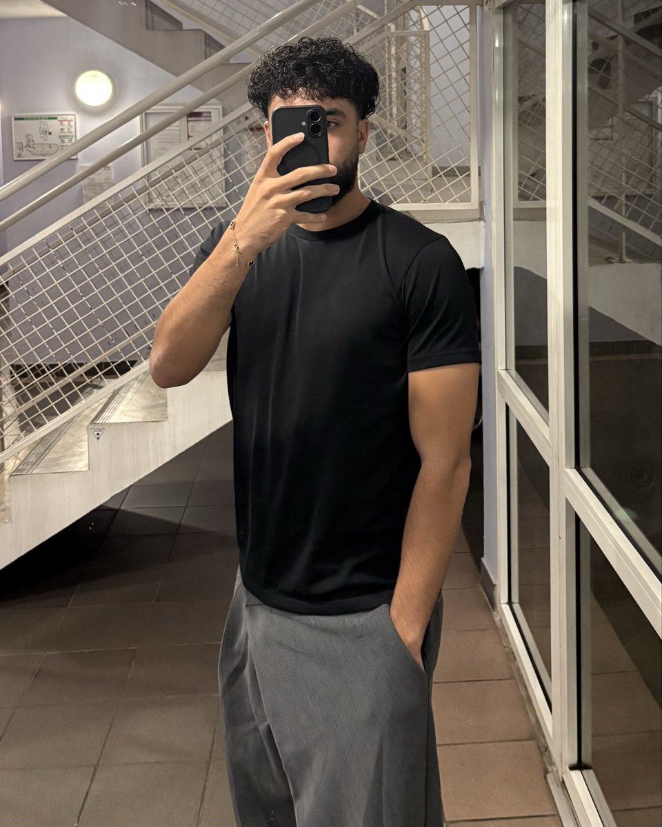 LinkDeal_'s tweet photo. On a testé le fameux T-shirt à 7€ de chez Uniqlo et c’est une vraie dinguerie ! 

Lien : https://t.co/yF6qLVXxTU https://t.co/pMeliFre47