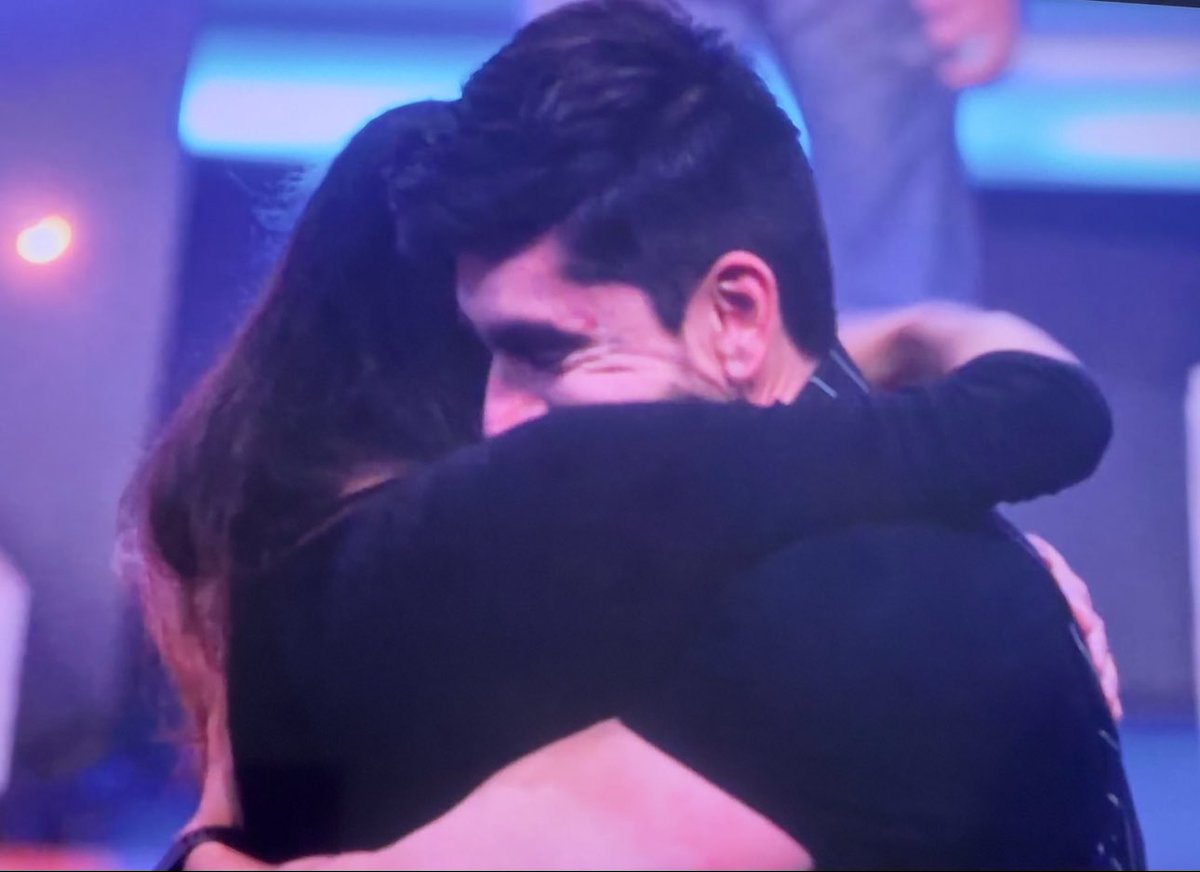 avishaa13's tweet photo. Cutes 😭😭
#avisha #eishasingh #avinashmishra https://t.co/fM5rJGNtlV