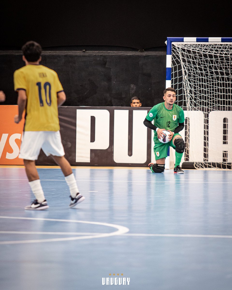 AUFfutbolsala's tweet photo. 👊🏼 https://t.co/eY0s9dbmTO